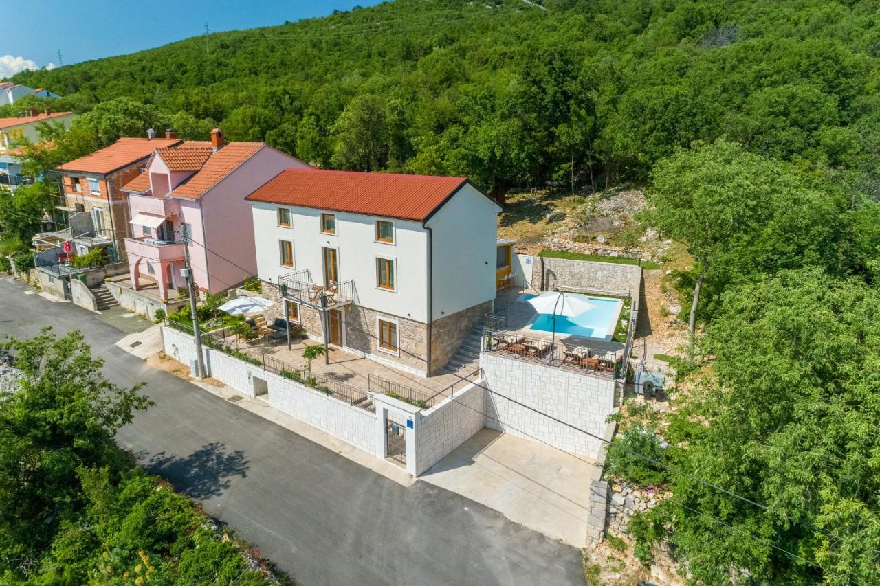 Antani With Heated Pool, Sauna & Jacuzzi Crikvenica